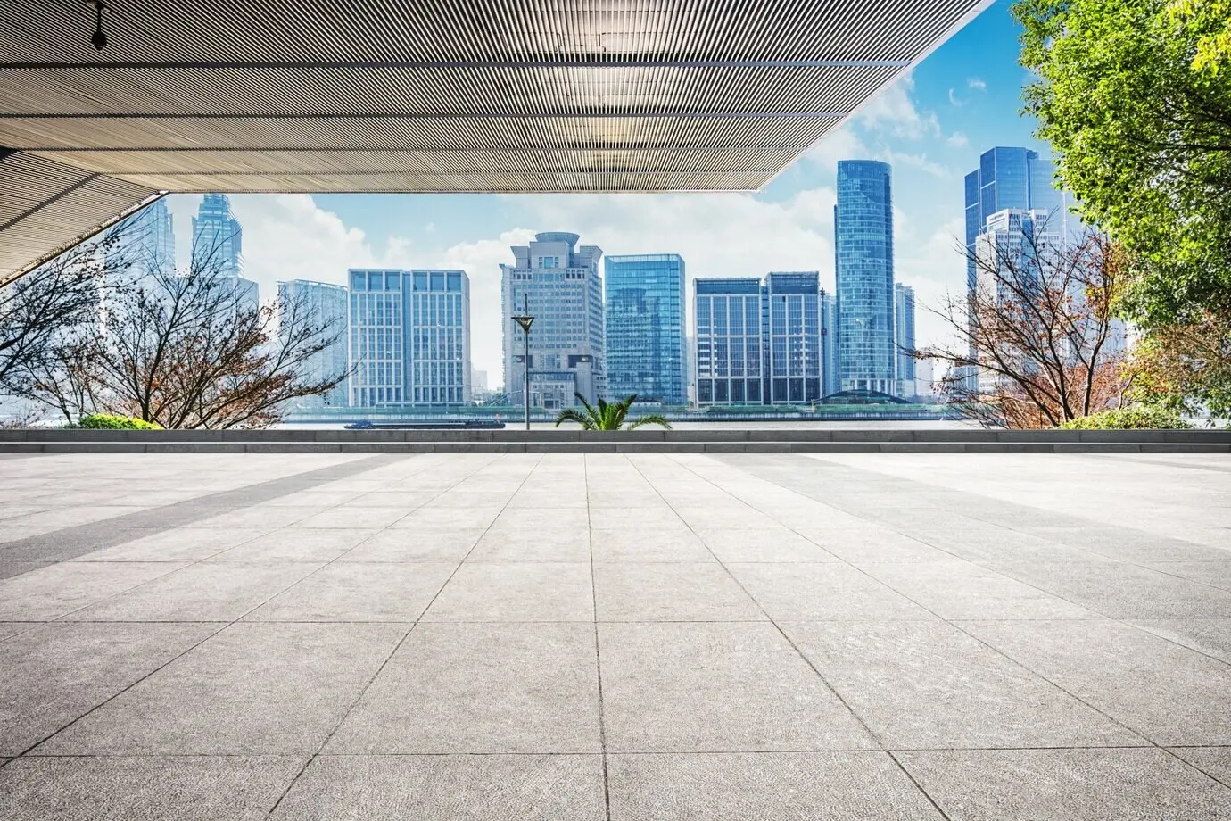 Пожалуйста, предоставьте исходное описание, которое нужно перефразировать на русском языке.